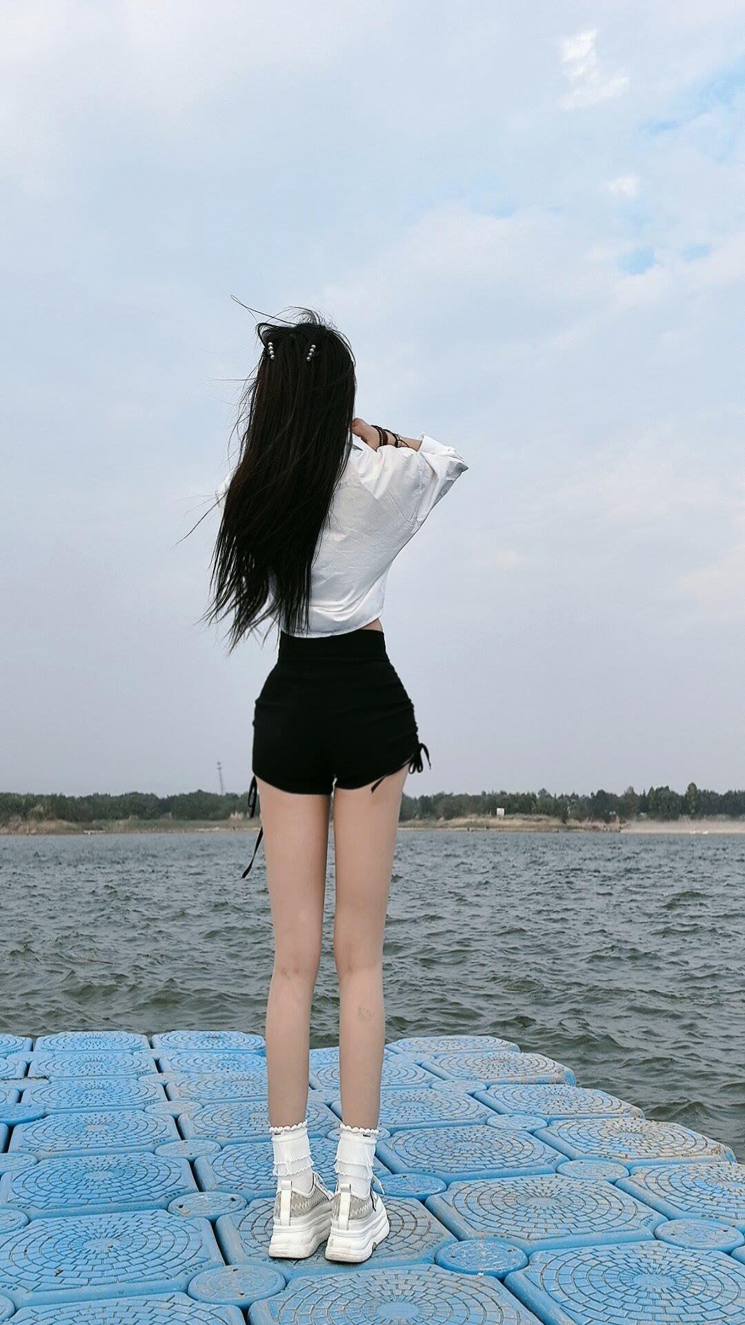 美女 小姐姐 风景 美腿 大长腿