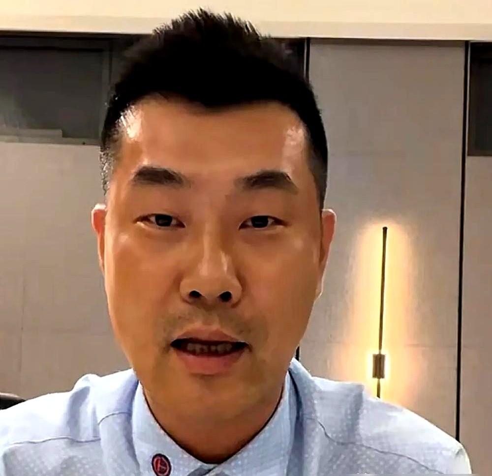 黎巴嫩带着场均95分五连胜的势头砸场子，郭士强在更衣室只对杨瀚森丢下一个字：稳。