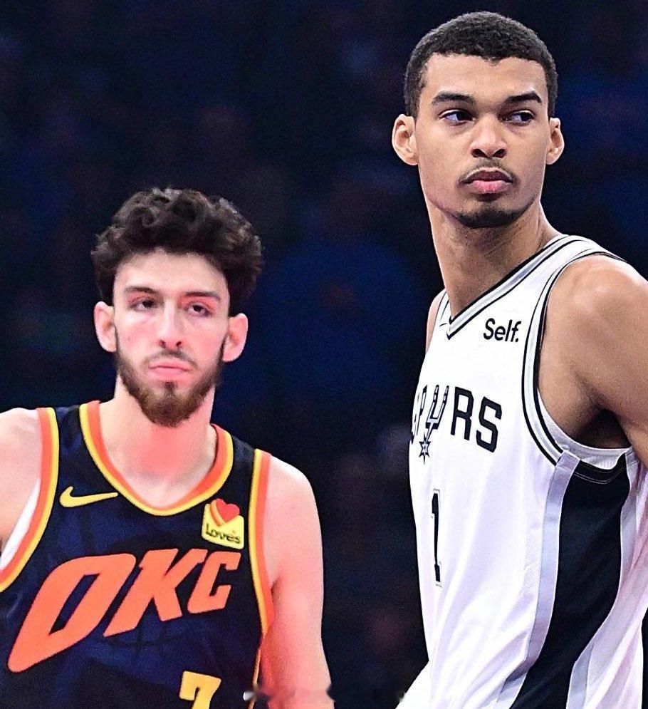 过去10届NBA总冠军在常规赛的进攻效率和防守效率都至少排在前7名。全明星赛前，