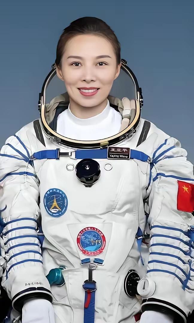 为什么上太空要带一名女航天员？内行人说出实情，看完让人心酸
 
​神舟乘组名单一