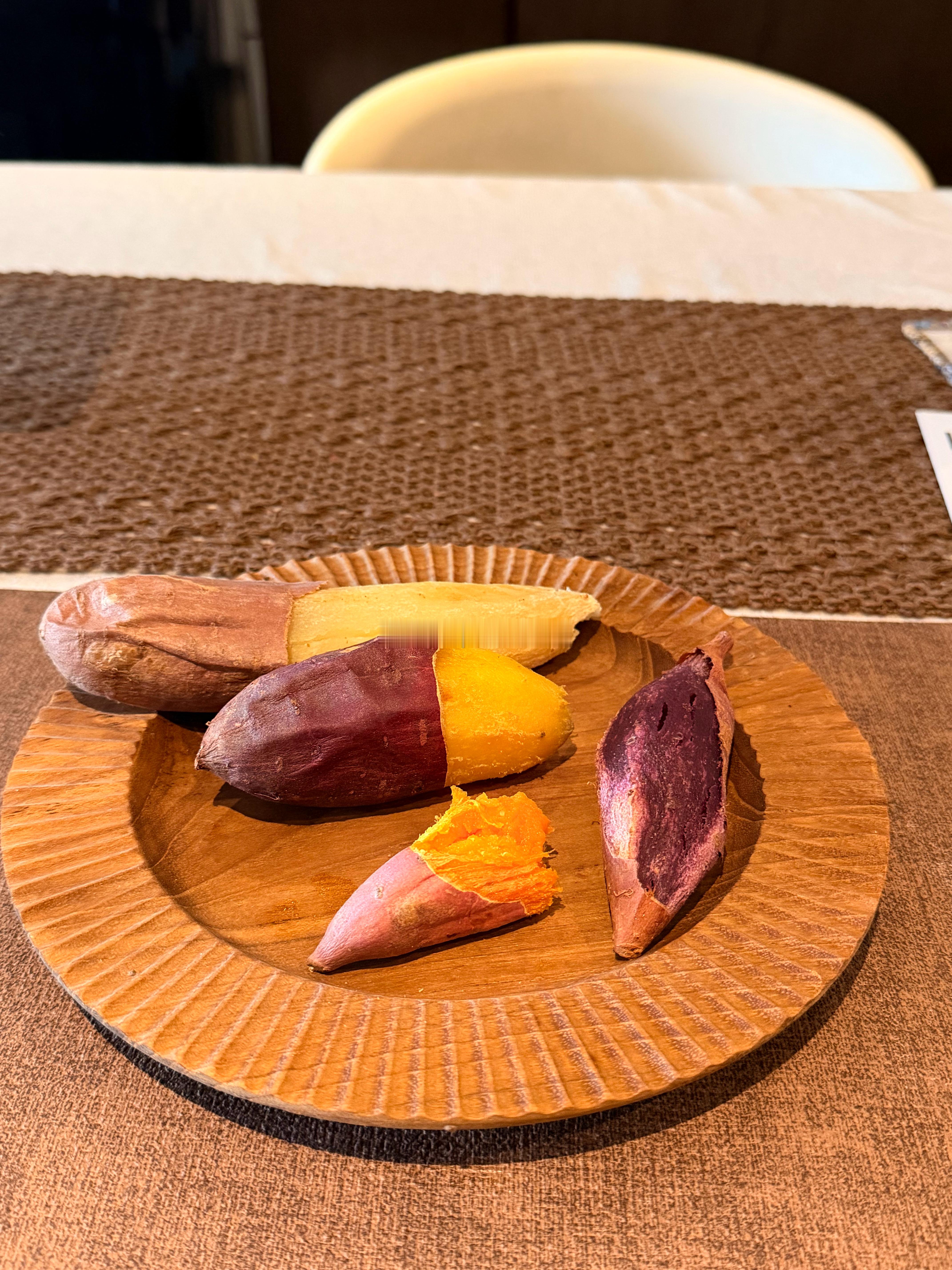 今天吃烤红薯，你呢 ​​​