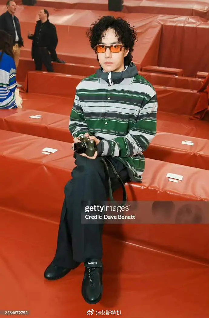 不是王一博的脸原来有这么长吗 