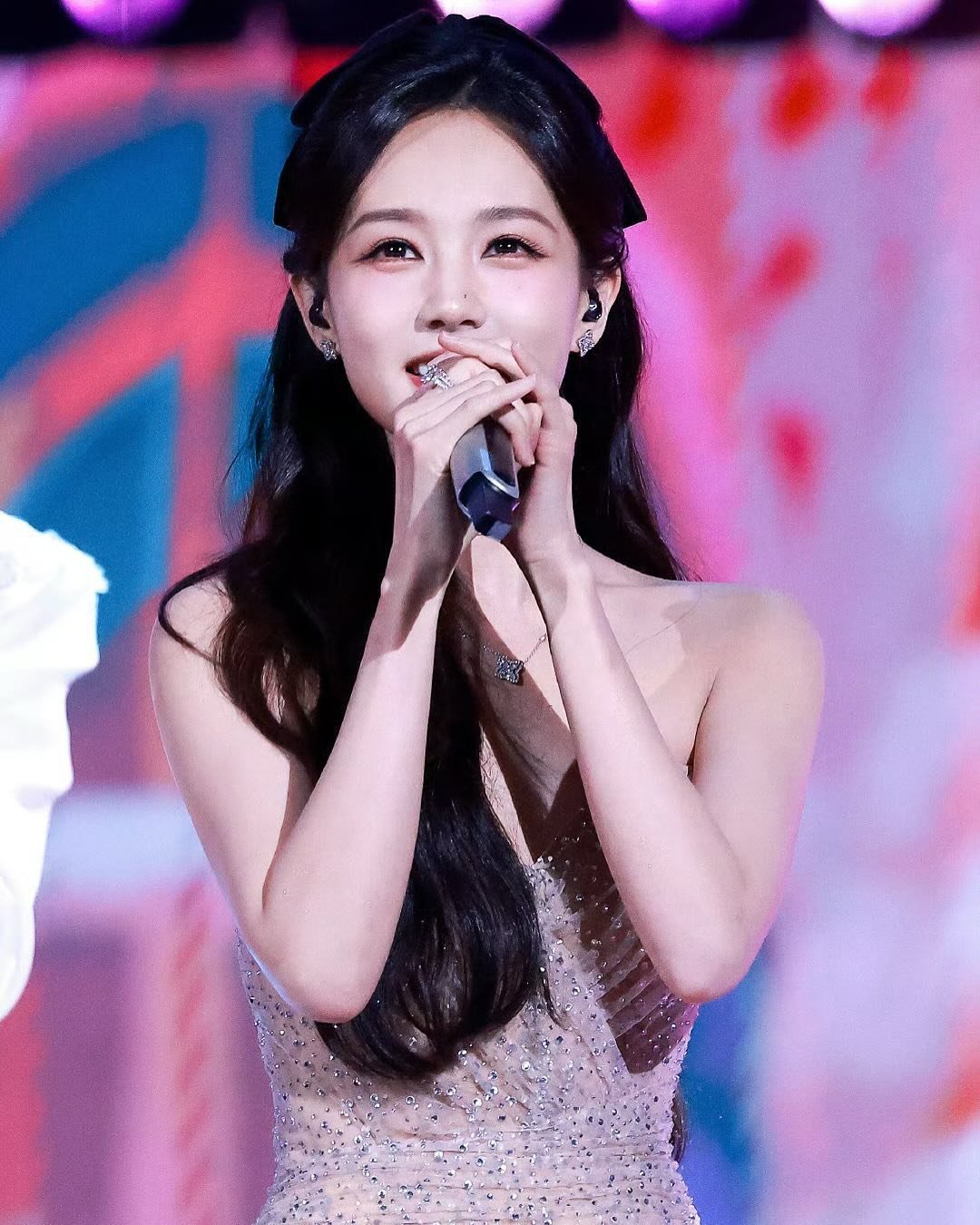 李一桐 