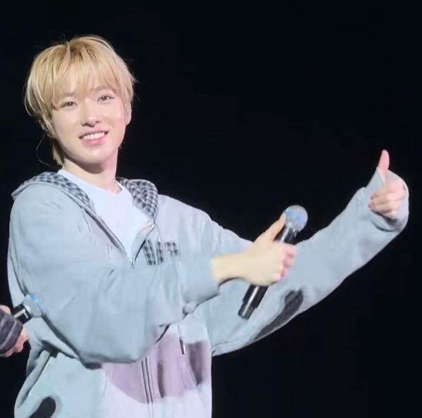 YUSHI 和 SAKUYA 生图一对比果然还是年轻好 做表情也不会出现奇怪的凹