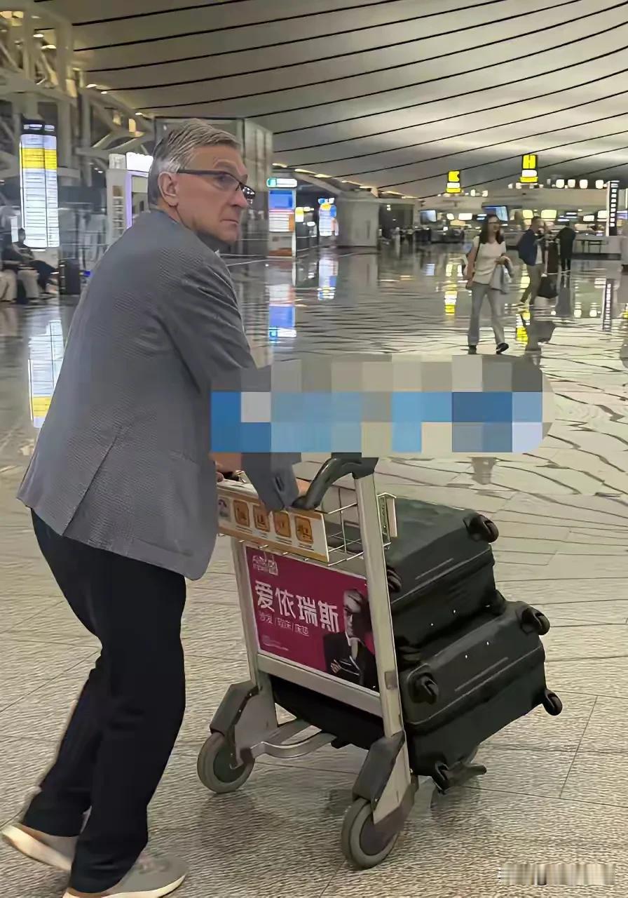 再见！伊万科维奇！

中国足协发布消息，2026美加墨世界杯预选赛亚洲区18强赛