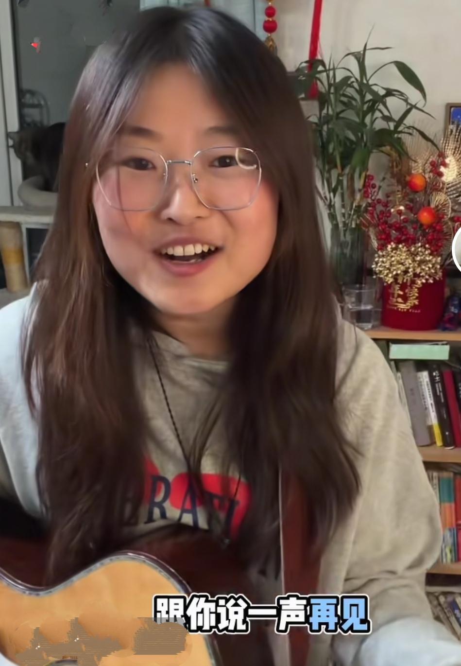 又到毕业季！
突然间想起40年前高中毕业时，留言本上写得最多的一句话：今日的离别