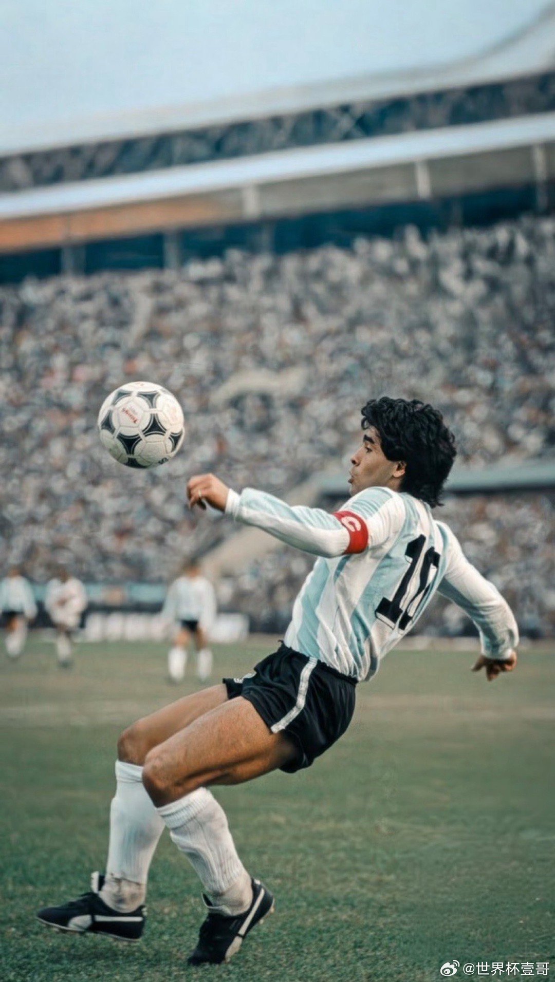 罗德里不满vr判罚，赛后吐槽被罚了8万欧！不禁让我又想起了马球王的手球破门上帝之