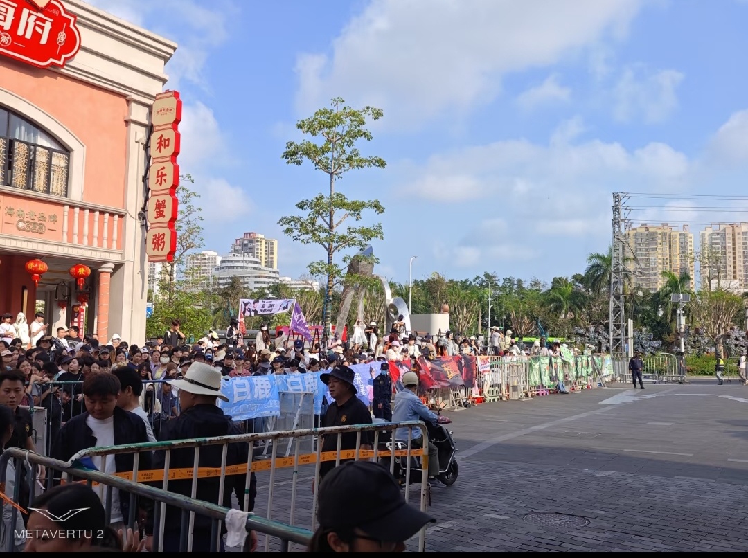 今天奔跑吧录制理想时间。10:00-11:00酒店🏨开场11:00-12:00