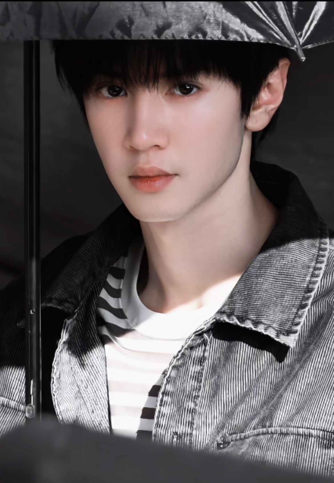 陈哲远[超话]💙 陈哲远把黑夜点燃 💙‍陈哲远陈善 陈善＝衬衫？！陈善同学你