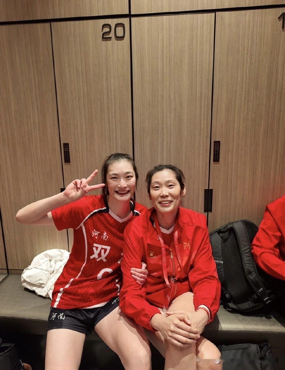 来自韩雯雅的社交媒体： 我想这一定是我人生中浓墨重彩的一笔 感谢各位教练，朱姐，