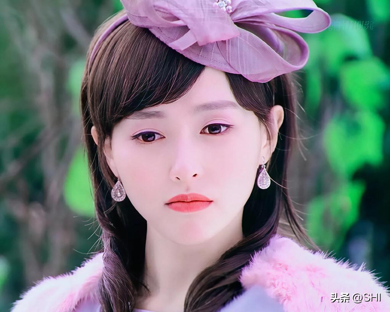 《千金女贼》唐嫣的蒋心与杨蓉的杜小寒，两位旗鼓相当的美女，你更喜欢哪一位呢？