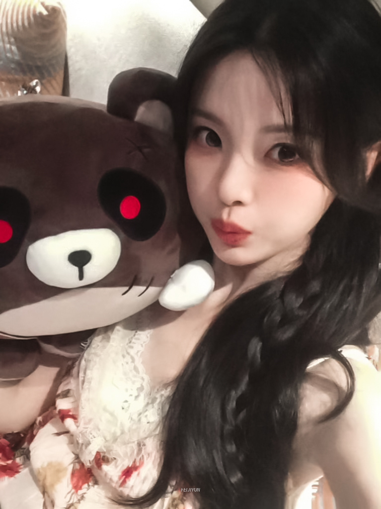 ◎杨超越｜好美…… 