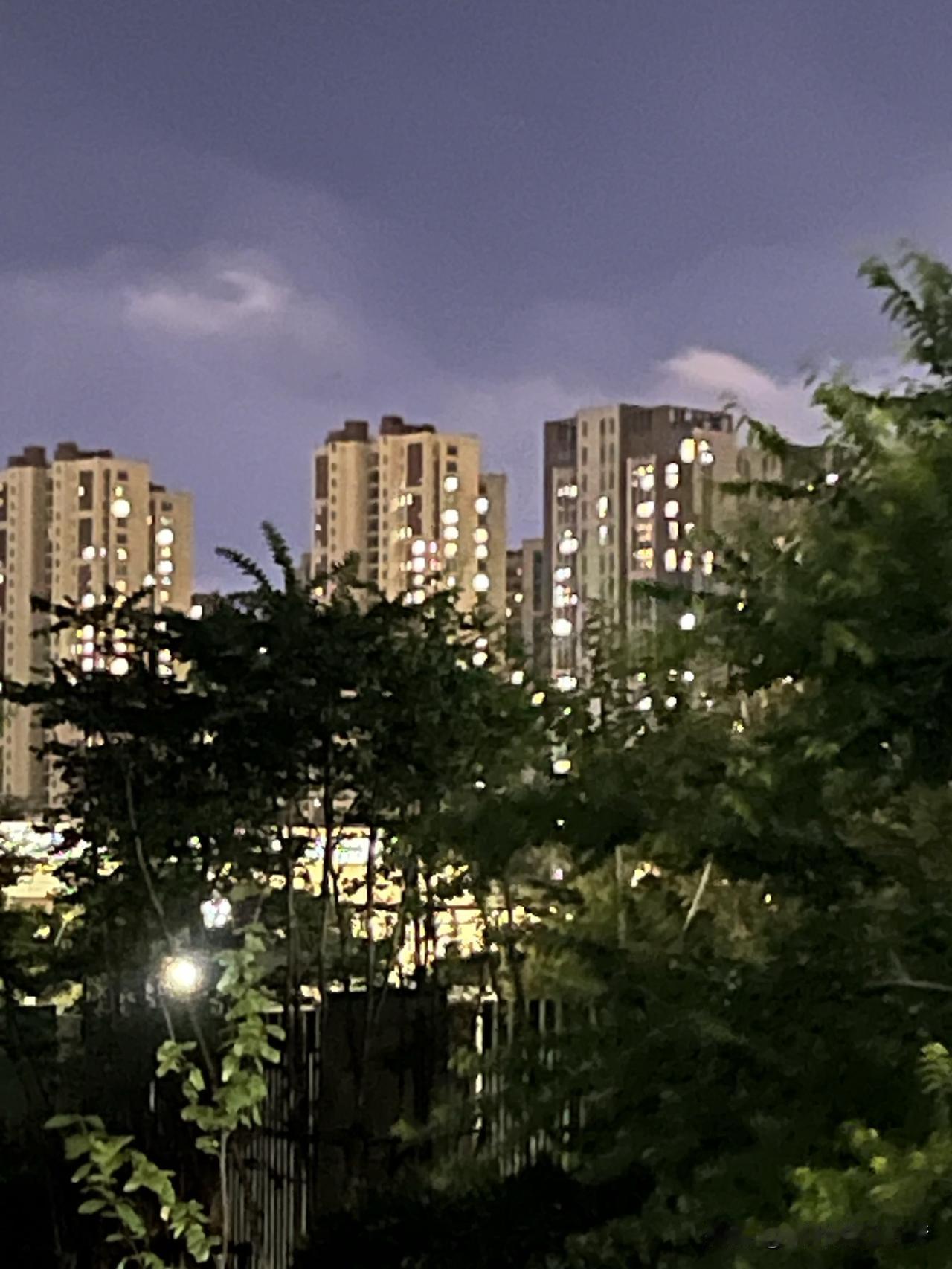 北京协和医院张海敏博士说：“人的精气神是能养回来的，方法就是长时间独处，睡足觉，