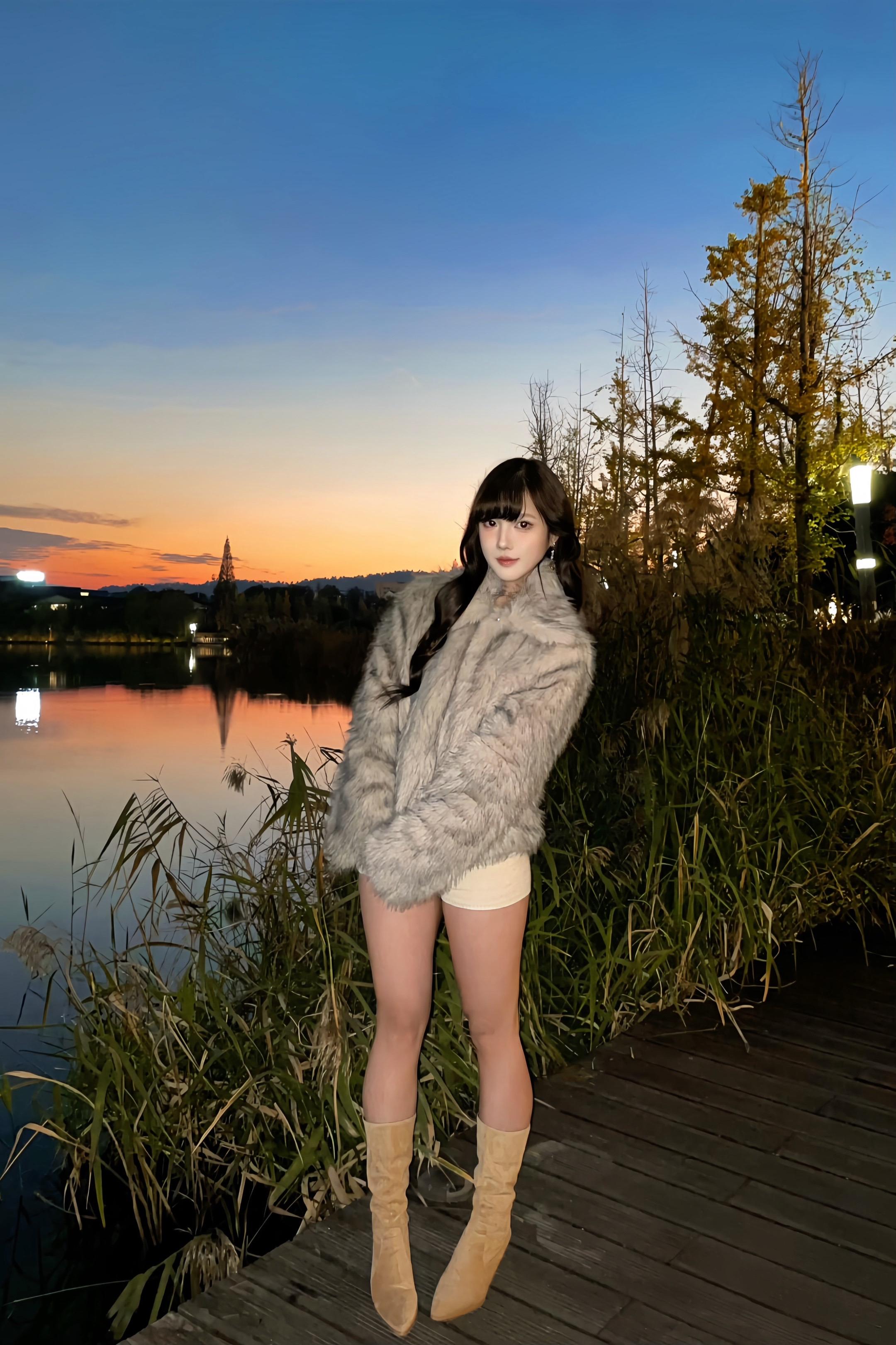 漂亮不能当饭吃 但是可以和漂亮的我一起吃饭