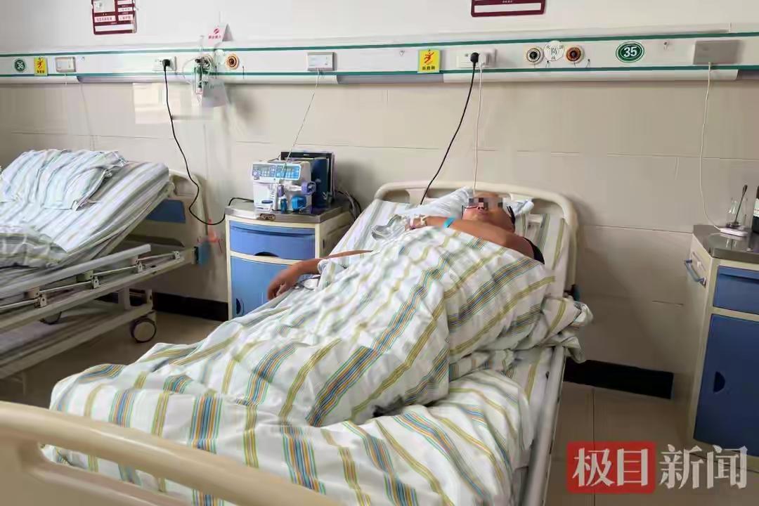 异乡奔波讨生活，谁又能躲过突如其来的磨难？
（个人观点仅供参考，无任何不良引导）