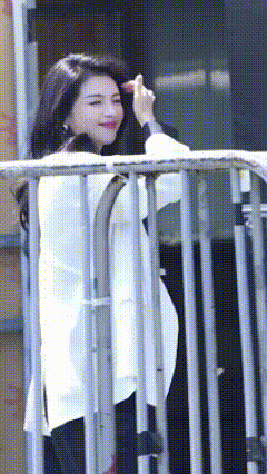 刘涛这一套穿搭，气质真的很好，