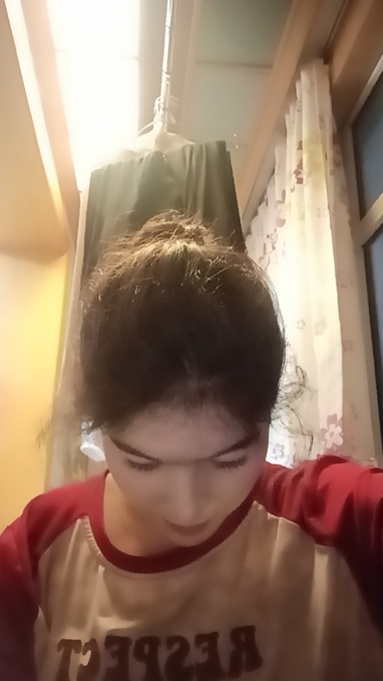 好喜欢我今天的丸子头早上扎到现在