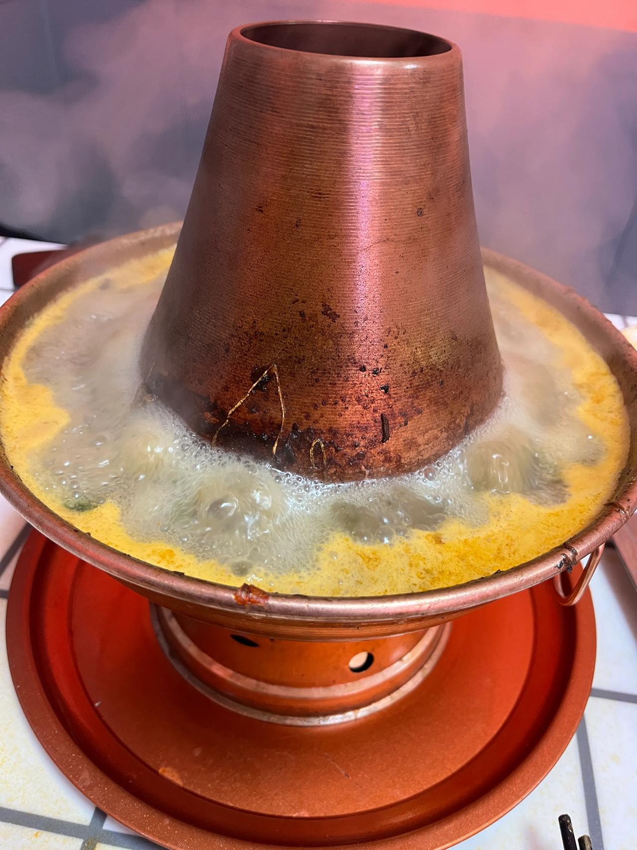 天冷了，约三五个好友，吃个火锅🍲、喝个小酒，好不快活