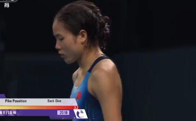 9月26日女子双人10米台决赛，陈矛汐/卢为！五跳347.82分强势夺...