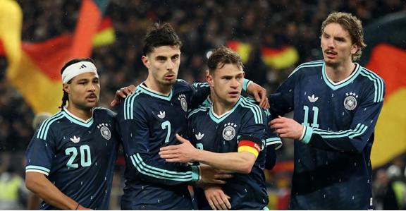 2026年世界杯淘汰赛上半区正式变天，史上最残酷的“修罗场”分区应运而生。
 