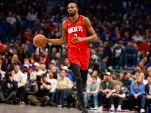 近日在，火箭当家球星杜兰特在参加一档篮球体育播客节目中谈到了自己和乔丹科比詹姆斯