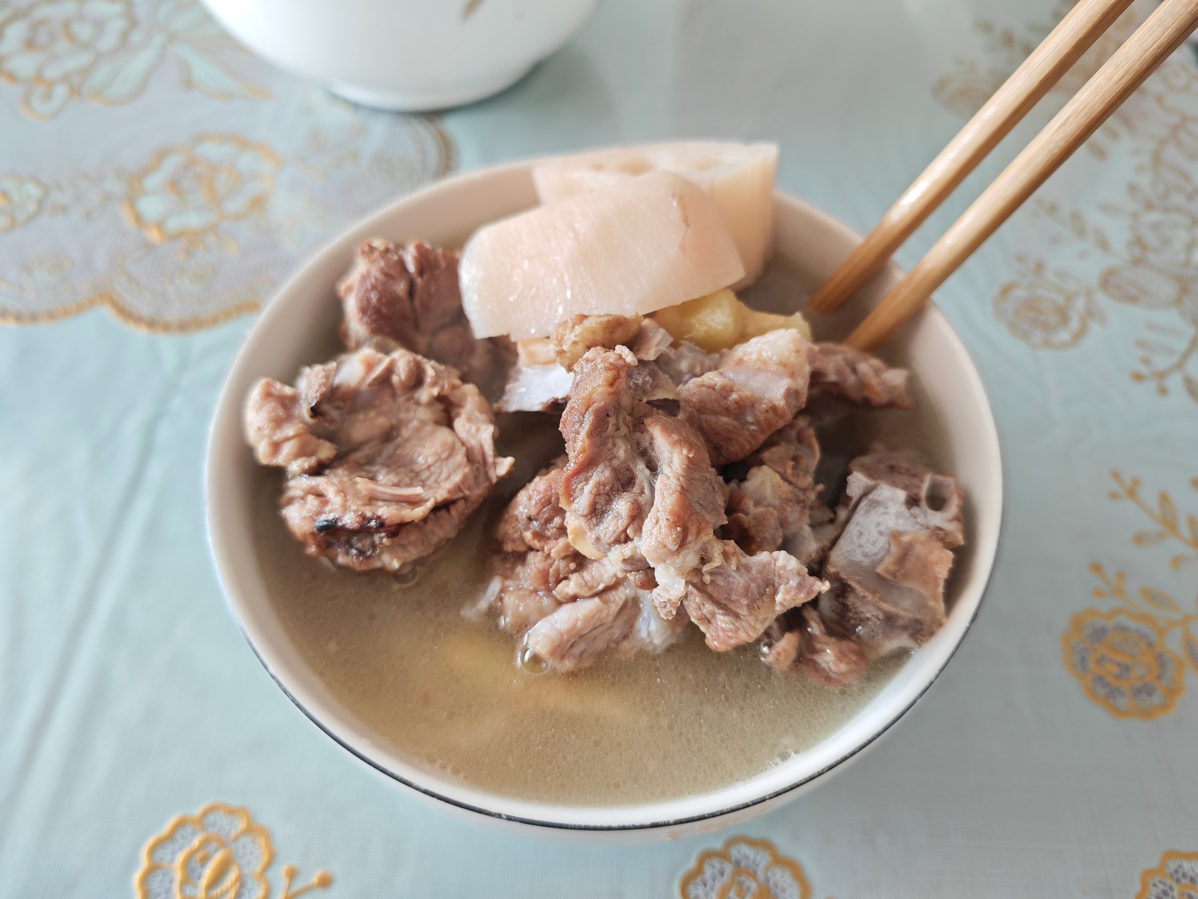 回趟家就是吃了碗面 