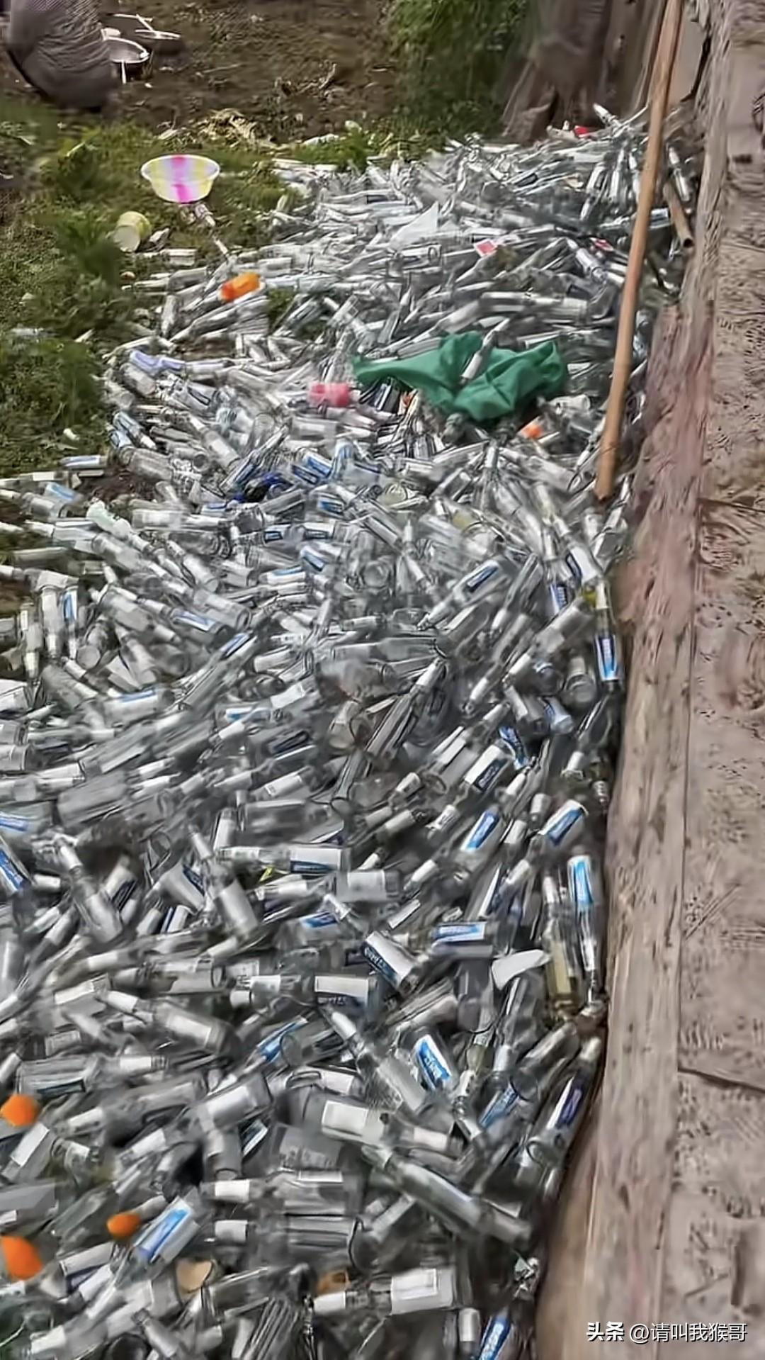 难怪说武林高手到了战场也是白瞎，参加这种婚礼，单打独斗感觉毫无意义！