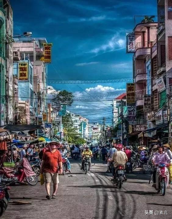 别再谈人口红利了，那已经是上世纪的思维
 
总有人问：越南人口红利能吃多久？
问