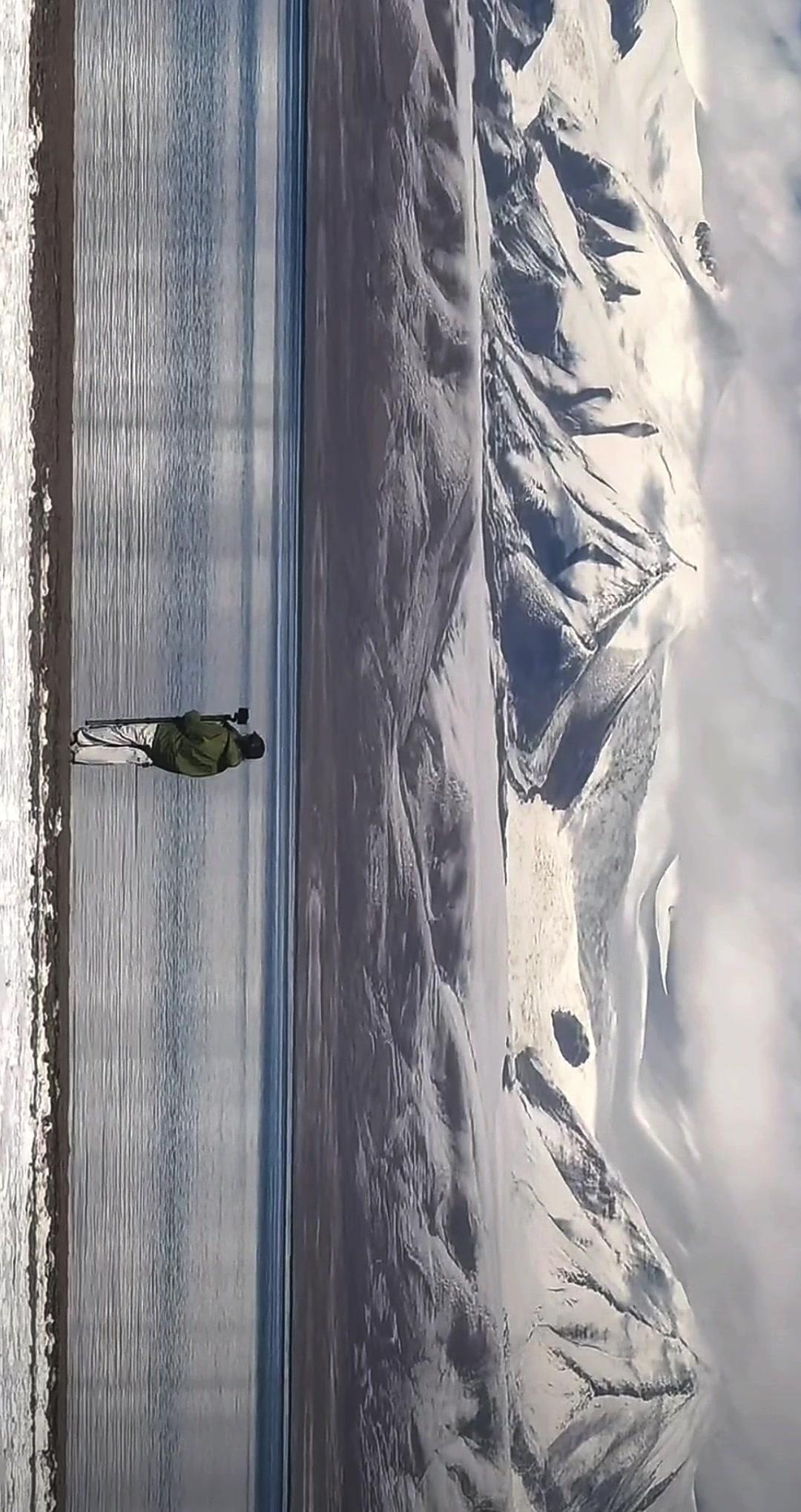 🌿直面雪山撕碎所有防备，风里全是自由的味道，和一同奔赴雪山圣湖，连呼吸都满是畅