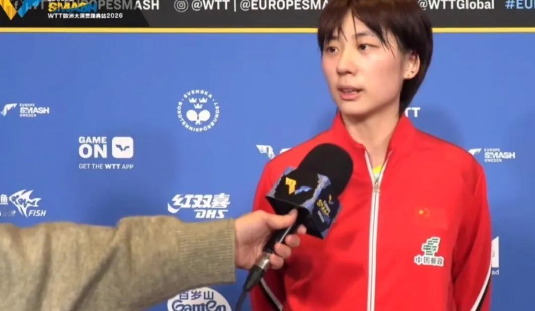 陈熠这次输给张本美和，真不是技术掉链子，而是赛场内外全换了节奏。
横滨冠军赛才打