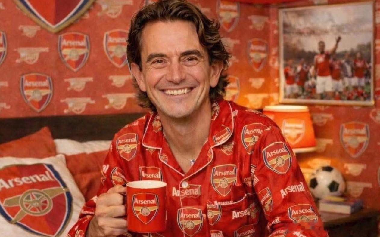 电讯报：弗兰克在队内会议中多次反复提到北伦敦死敌阿森纳的强大，这让部分球员相当不