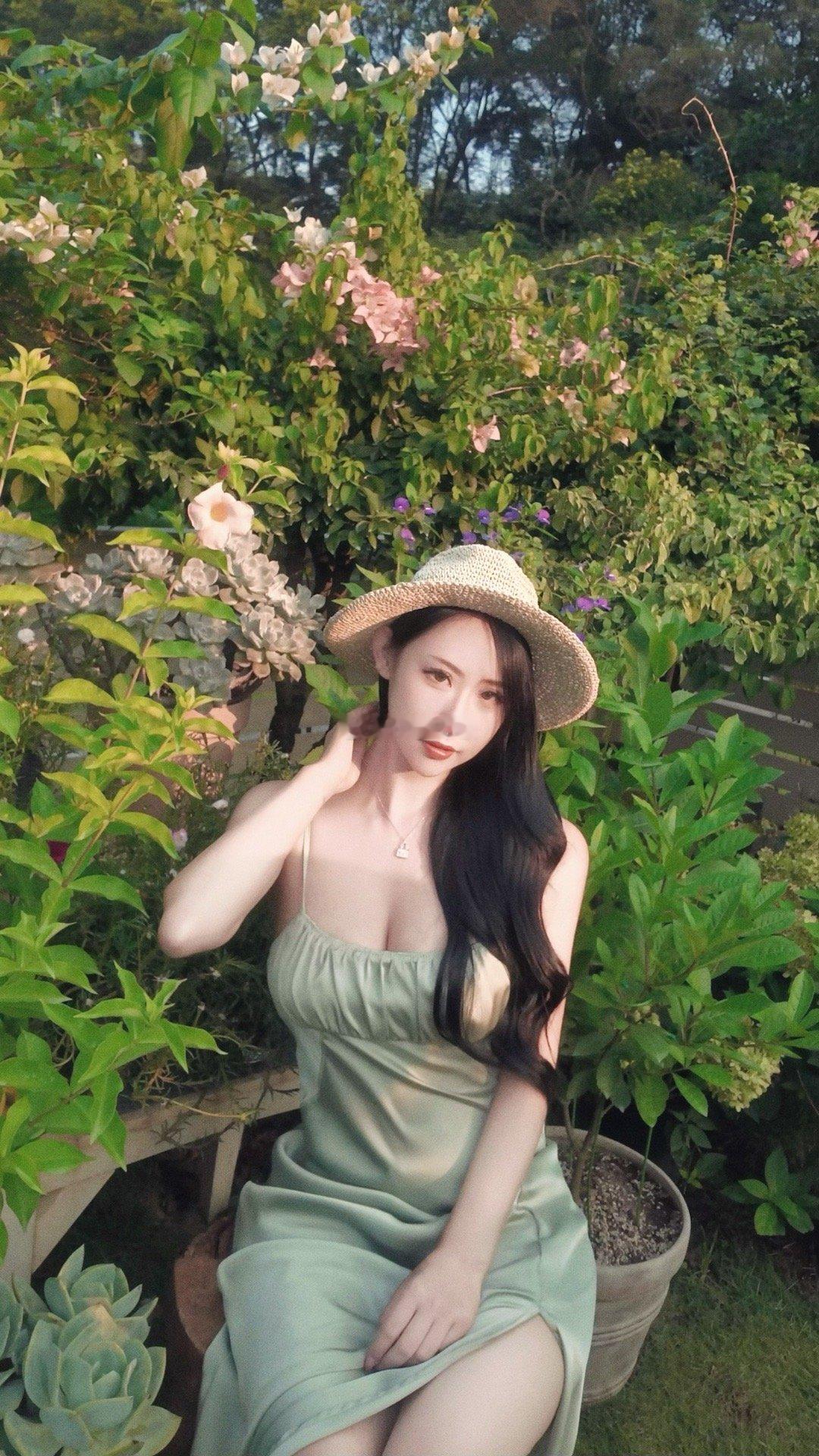 Why  baby why ？ ​​​