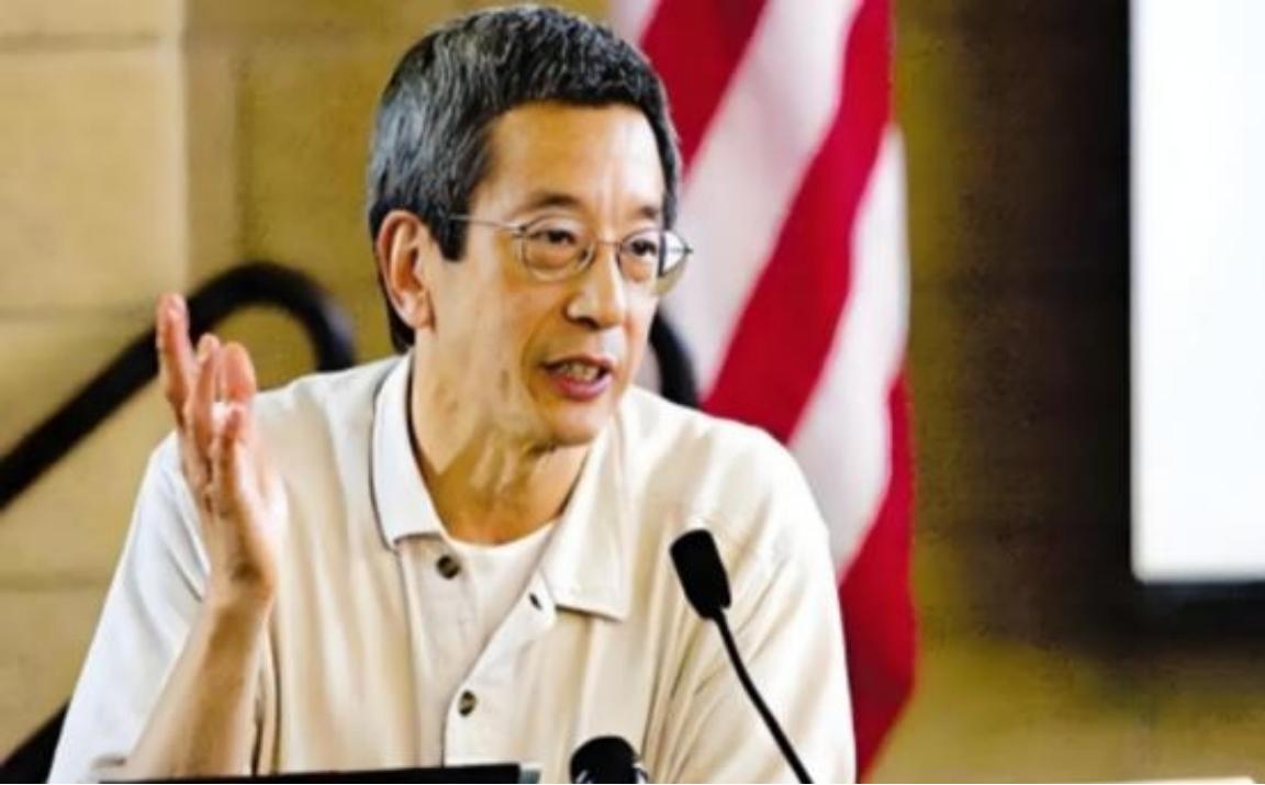 “我是美国人，不是中国人。”2008年，得知钱学森的侄子钱永健荣获诺贝尔化学奖，