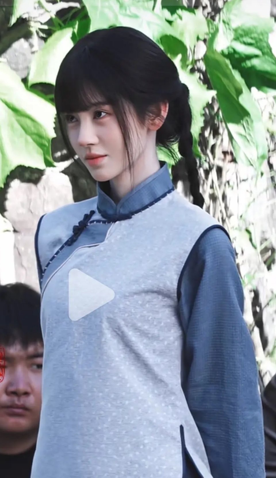 鞠婧祎是不是脸太僵了 做不了大表情