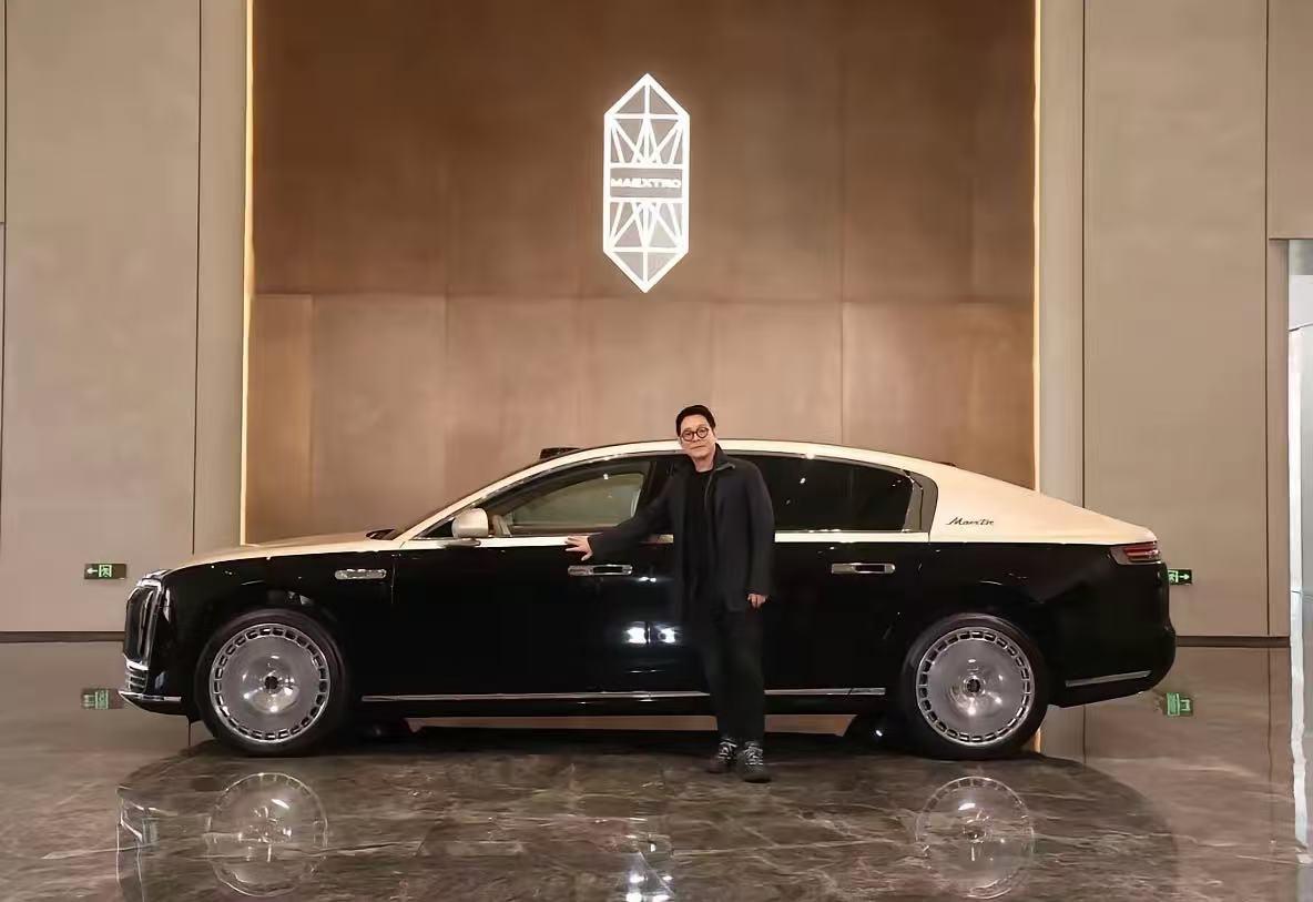 从1964年的汽车配件厂，到1969年江淮牌轻卡货车制造厂，再到1997年江汽集