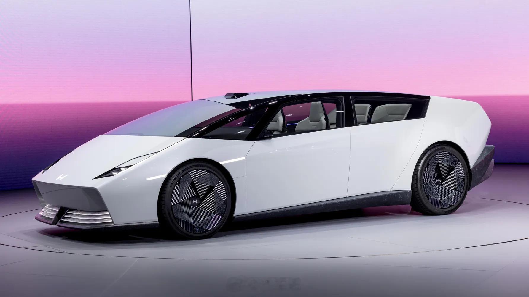 挡住车标，你猜得出这是一台本田吗？[馋嘴][馋嘴] ​​​