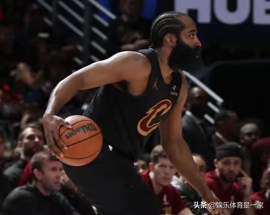 哈登创骑士队史最老纪录！梅里尔生涯首两双，米切尔赛季第49次20+

北京时间3