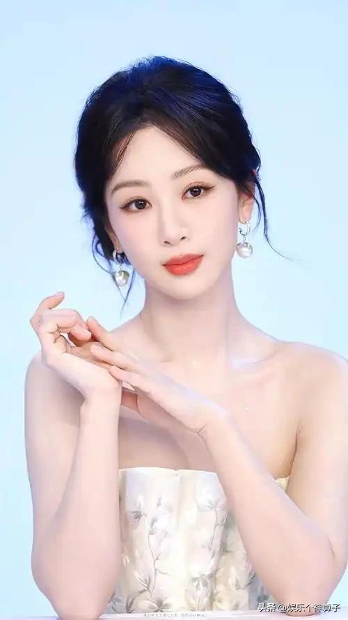 香港火灾已造成128人遇难！众多明星纷纷捐赠善款……
11月28日，据媒体报道，