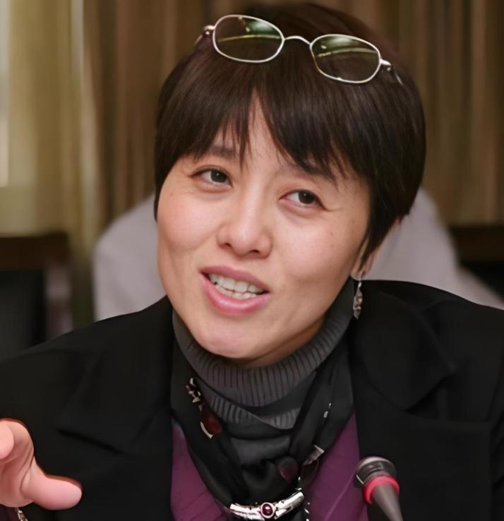 吴瑛，斯坦福天才女博士、美国西北大学终身讲席教授，顶尖华裔神经生物学家，却在六十