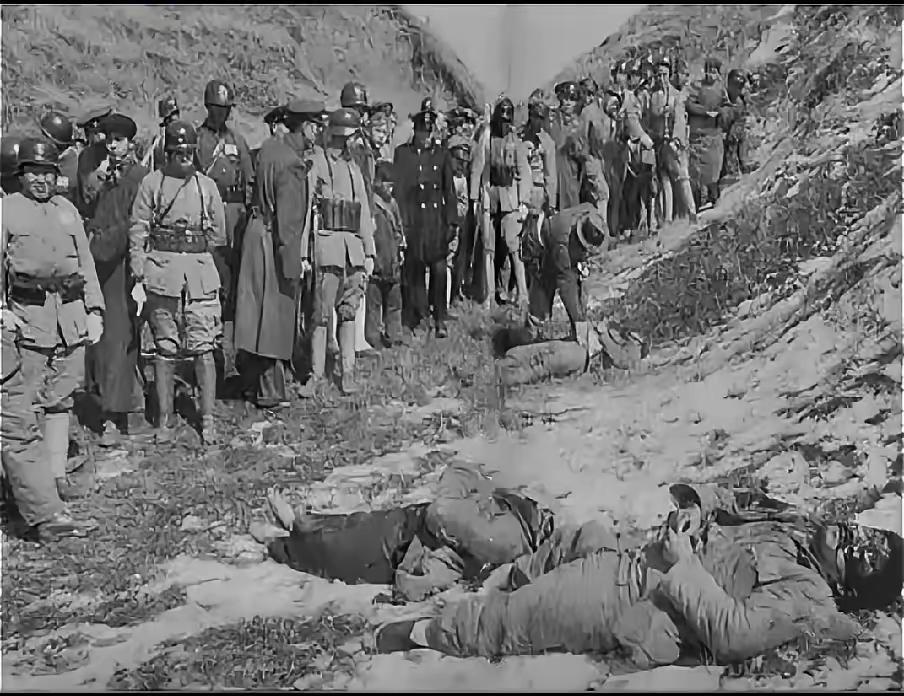 1940年5月16日，湖北宜城南瓜店，十里长山。硝烟裹着血腥，漫过破碎的草木与横