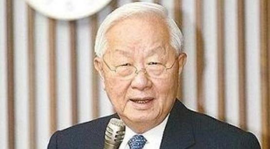 台积电创始人张忠谋在《纽约时报》采访时表示：美国如果联合荷兰、日韩与台湾，铁了心