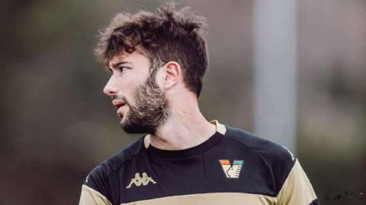 自2023年加盟威尼斯以来，马林·什韦尔科已经为这支意大利球队出场72次。他在接