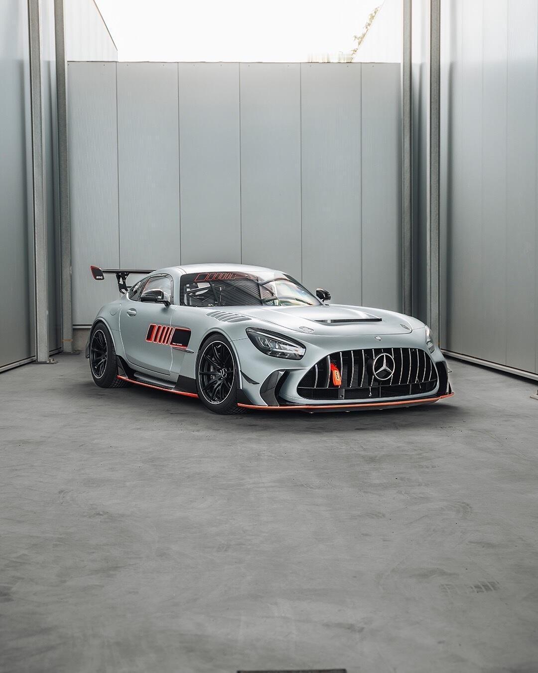 【奔驰AMG GT TRACK —极致赛道车】AMG GT家族中为赛道性能而生的