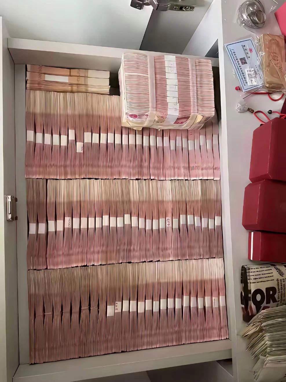 卧虎长龙，有钱人有的是，多的都放不下了！