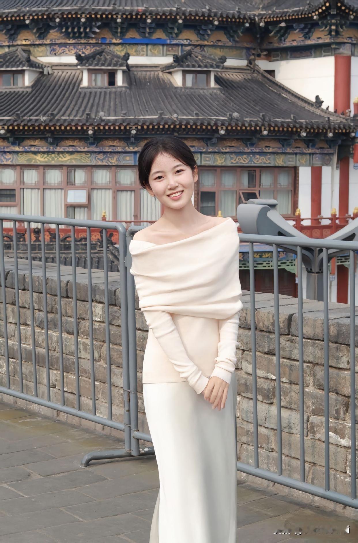 当初满怀期待的来到东莞电子厂，从计时到计件，再到坚持 有苦有累 有付出也有回报，