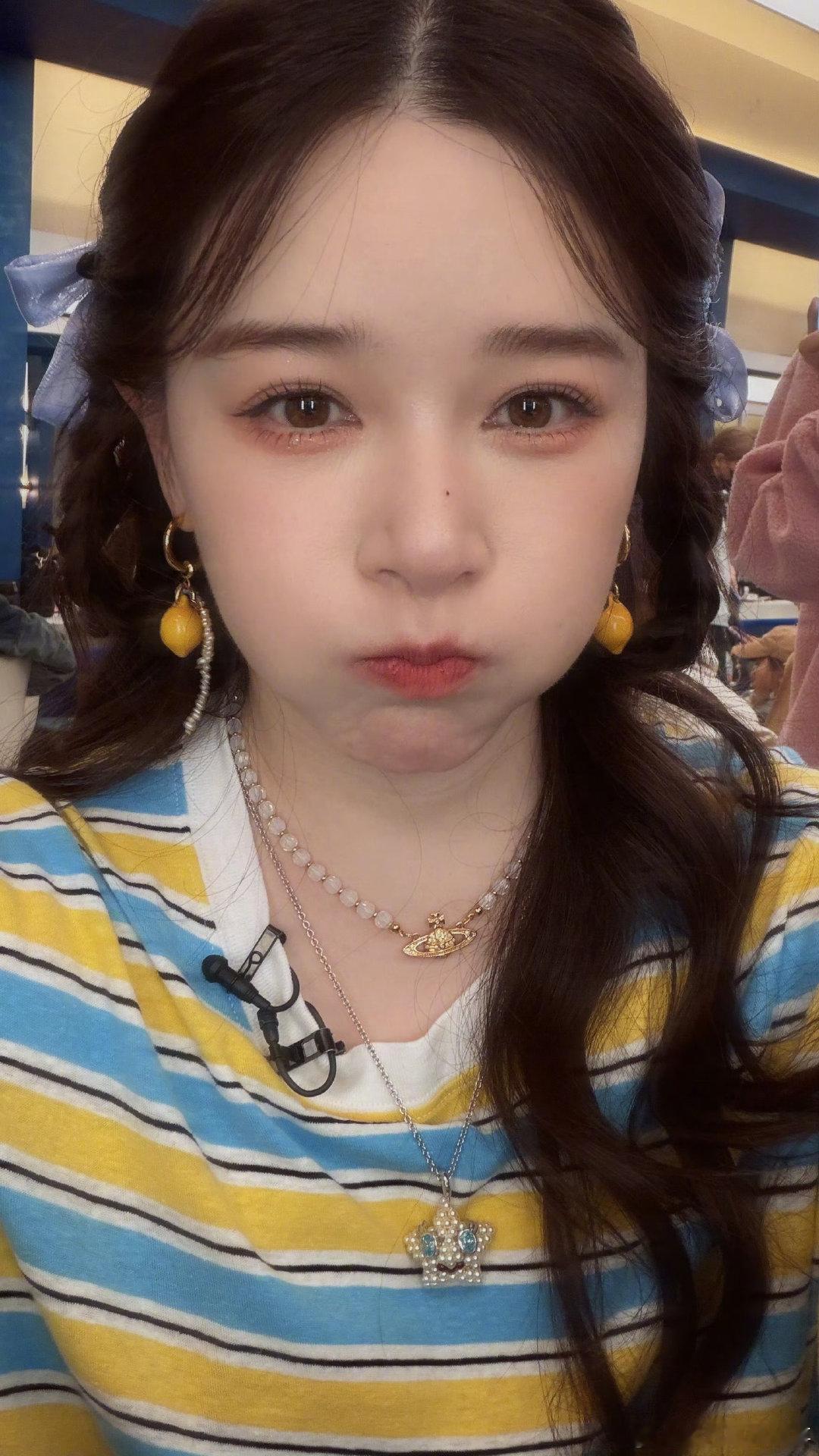 阚清子瘦好多乘风2026 果然自信的女人最美丽，阚清子胖的时候珠圆玉润很讨喜，瘦