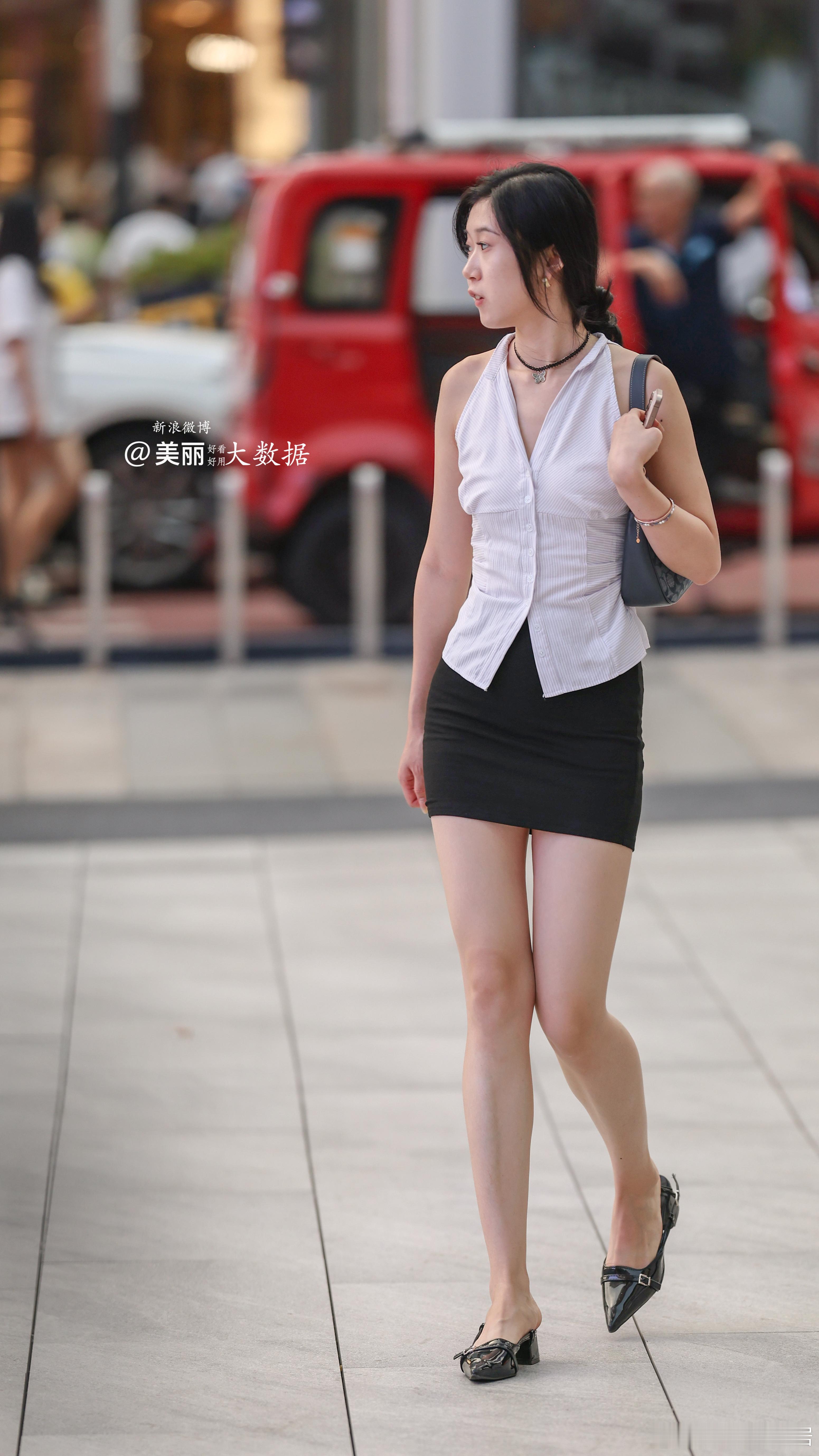 夏装冬天发。。嗯嗯 