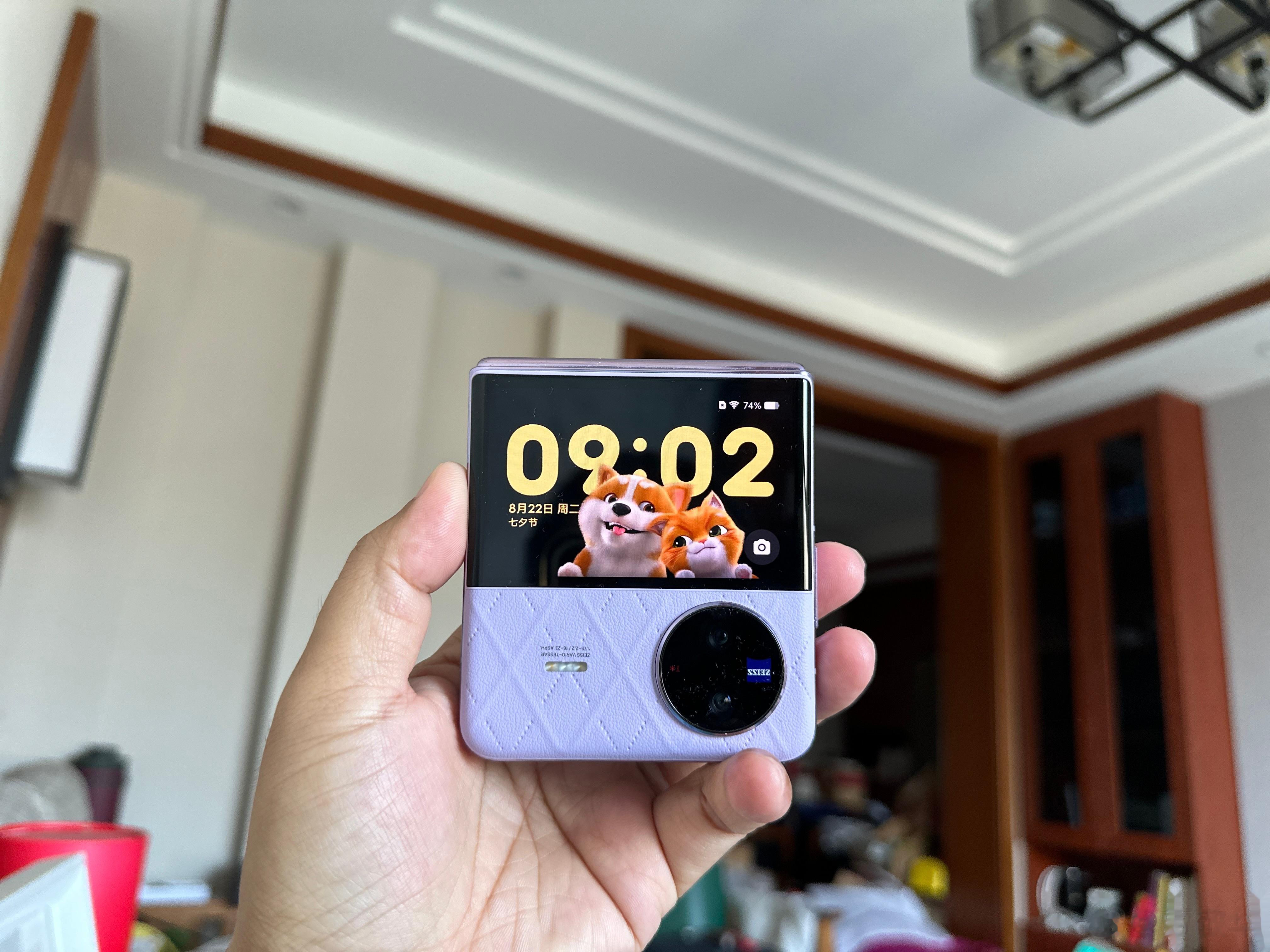 #每天早起打卡# 早上好，最近有点热啊！ ​​​