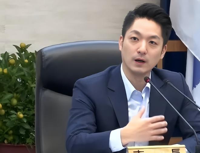 蒋万安近日呼吁大陆多进口台湾农产品，结果岛内马上有人提出一个很现实的问题：台湾想