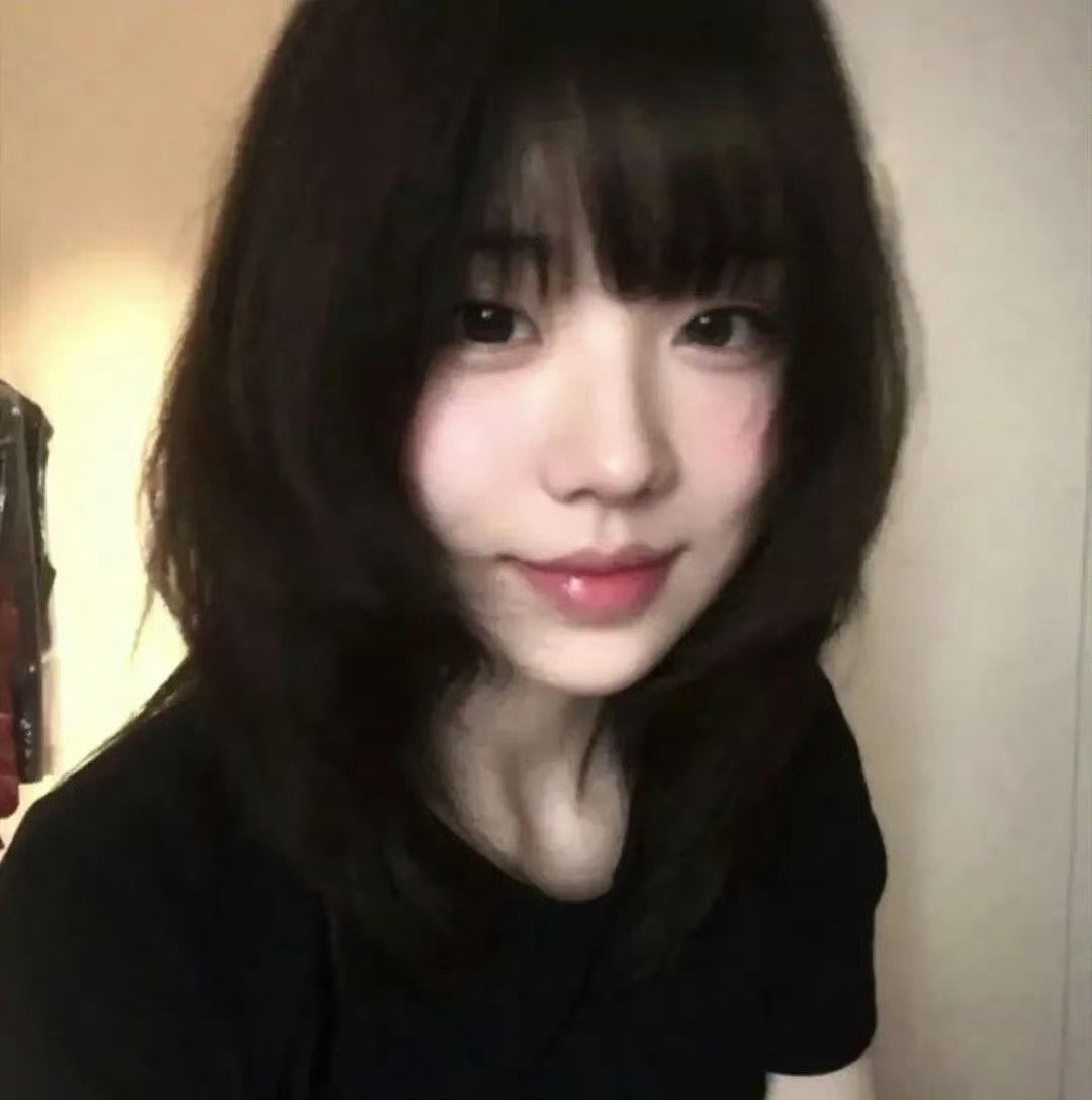 𝙒𝙚𝘾𝙝𝙖𝙩｜女生头像｜高级感女头｜自由感女头 | 氛围感头像｜vx